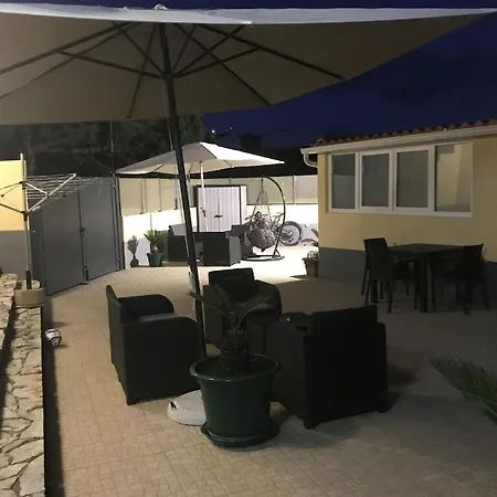 Holiday home Adega Do Ze
